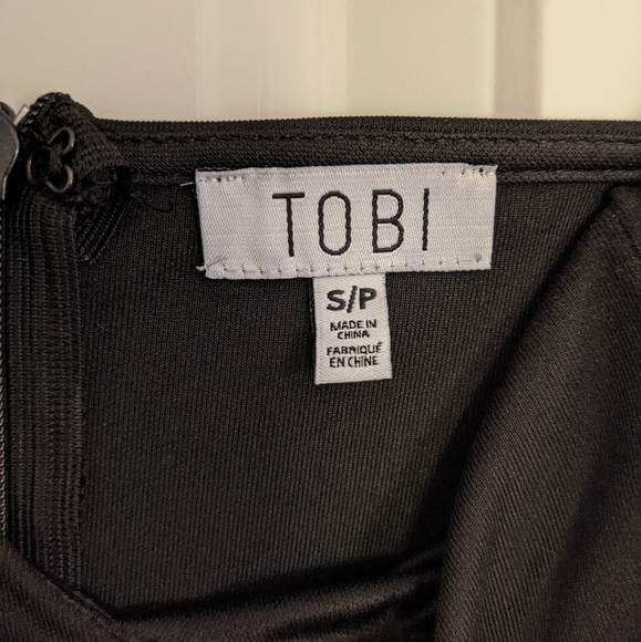 Lulu's Scalloped Strapless Little Black Dress - Picture 4 of 4